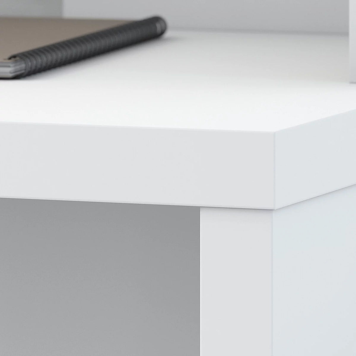 L Shaped Desk with Hutch Q5678