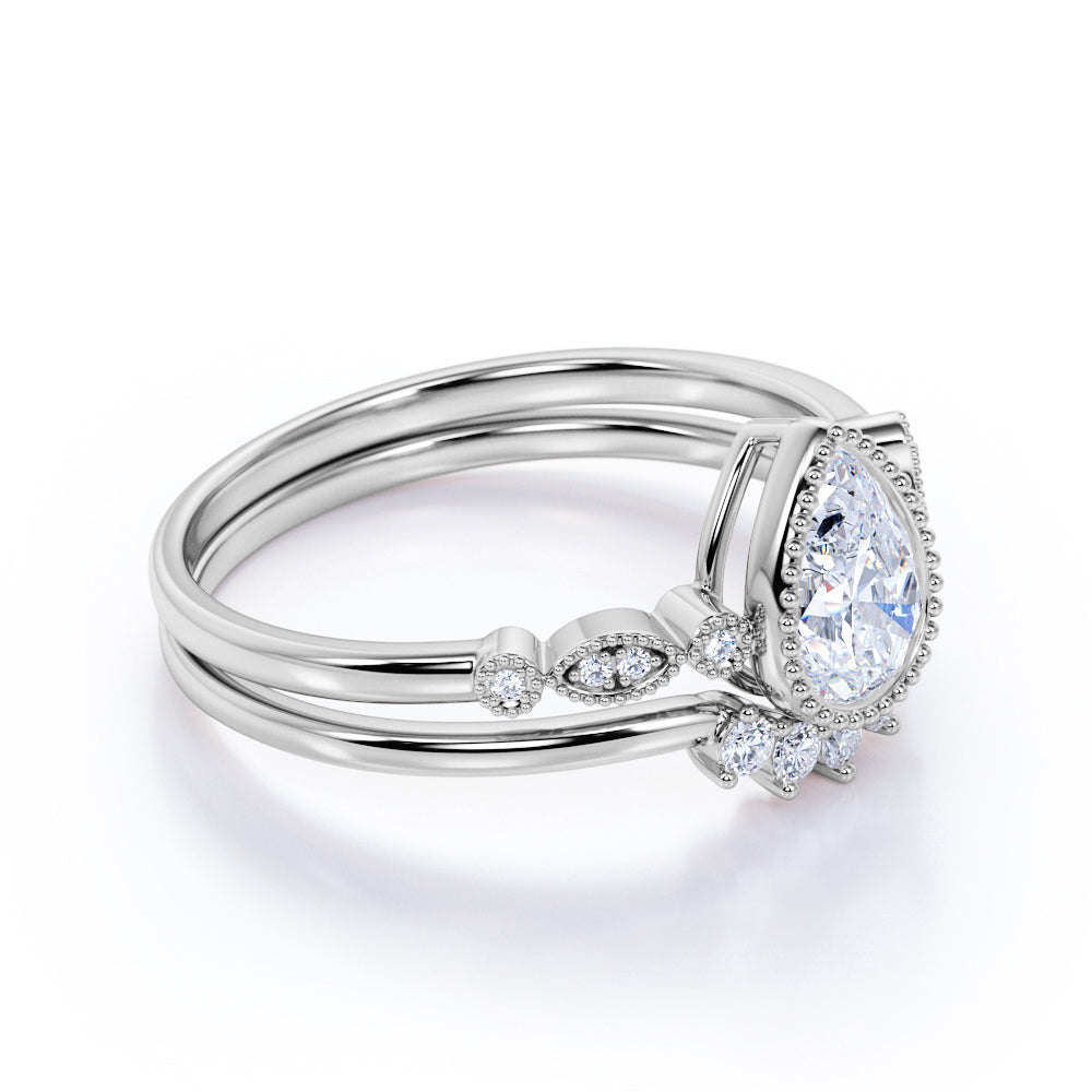Vintage Pear Shaped Real Diamond Bezel Set Wedding Ring Set in 10k White Gold R26166