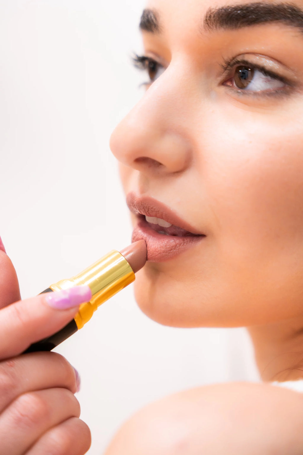 Nude Lipstick C7913