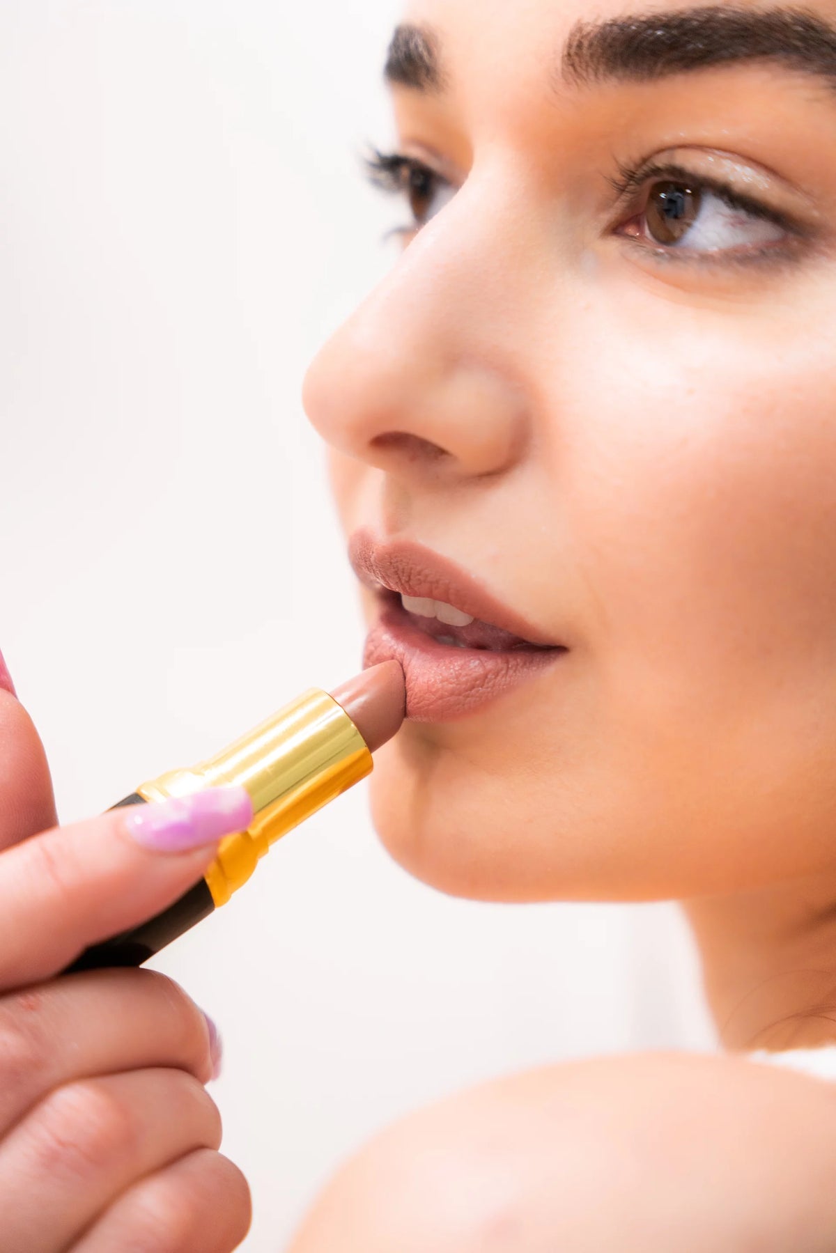 Nude Lipstick C7913