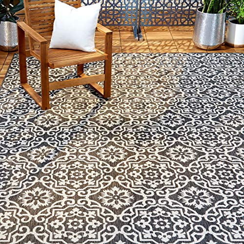 Black Grey Geometric Indoor/Outdoor Area Rug R890482
