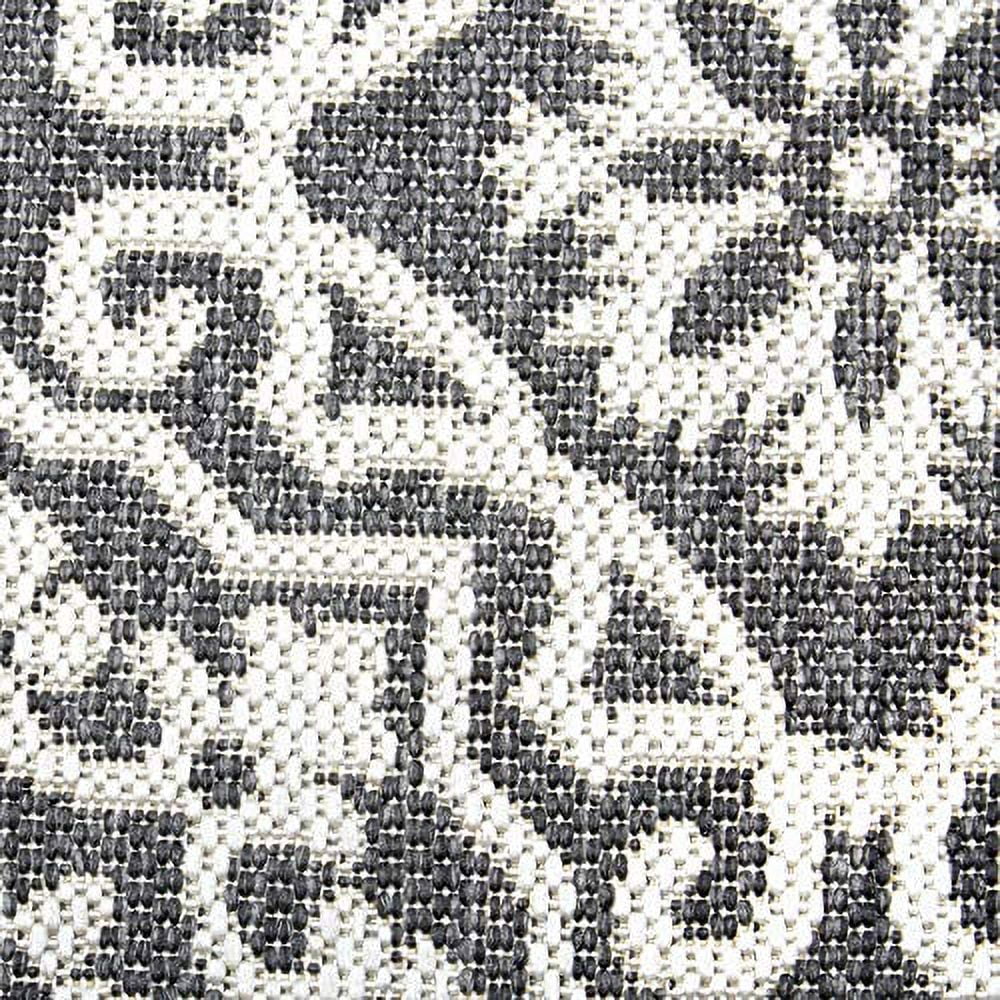 Black Grey Geometric Indoor/Outdoor Area Rug R890482
