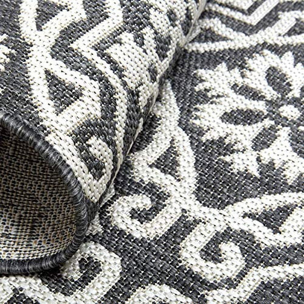 Black Grey Geometric Indoor/Outdoor Area Rug R890482