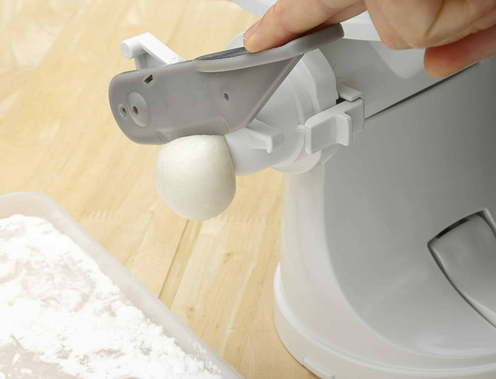 White Rice Cake Cutter V82683
