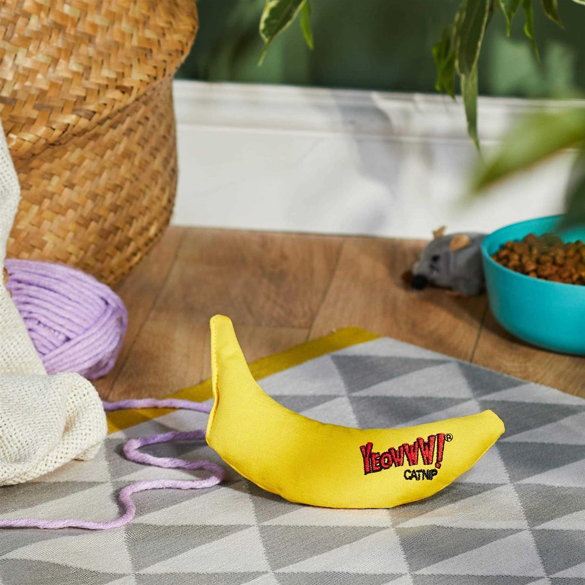 Banana Catnip Toy J123409