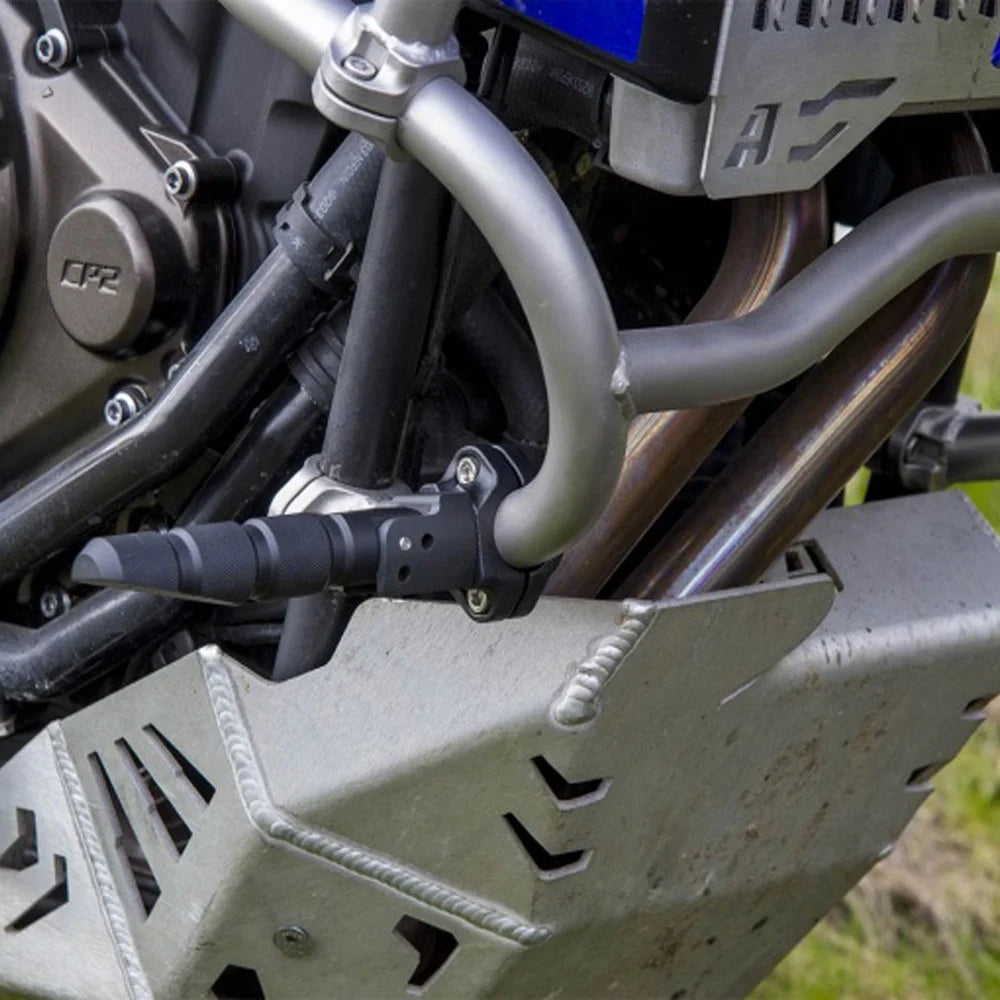 Universal Motorcycle 360 Rotatable Highway Crash Bar Foot Pegs M701758