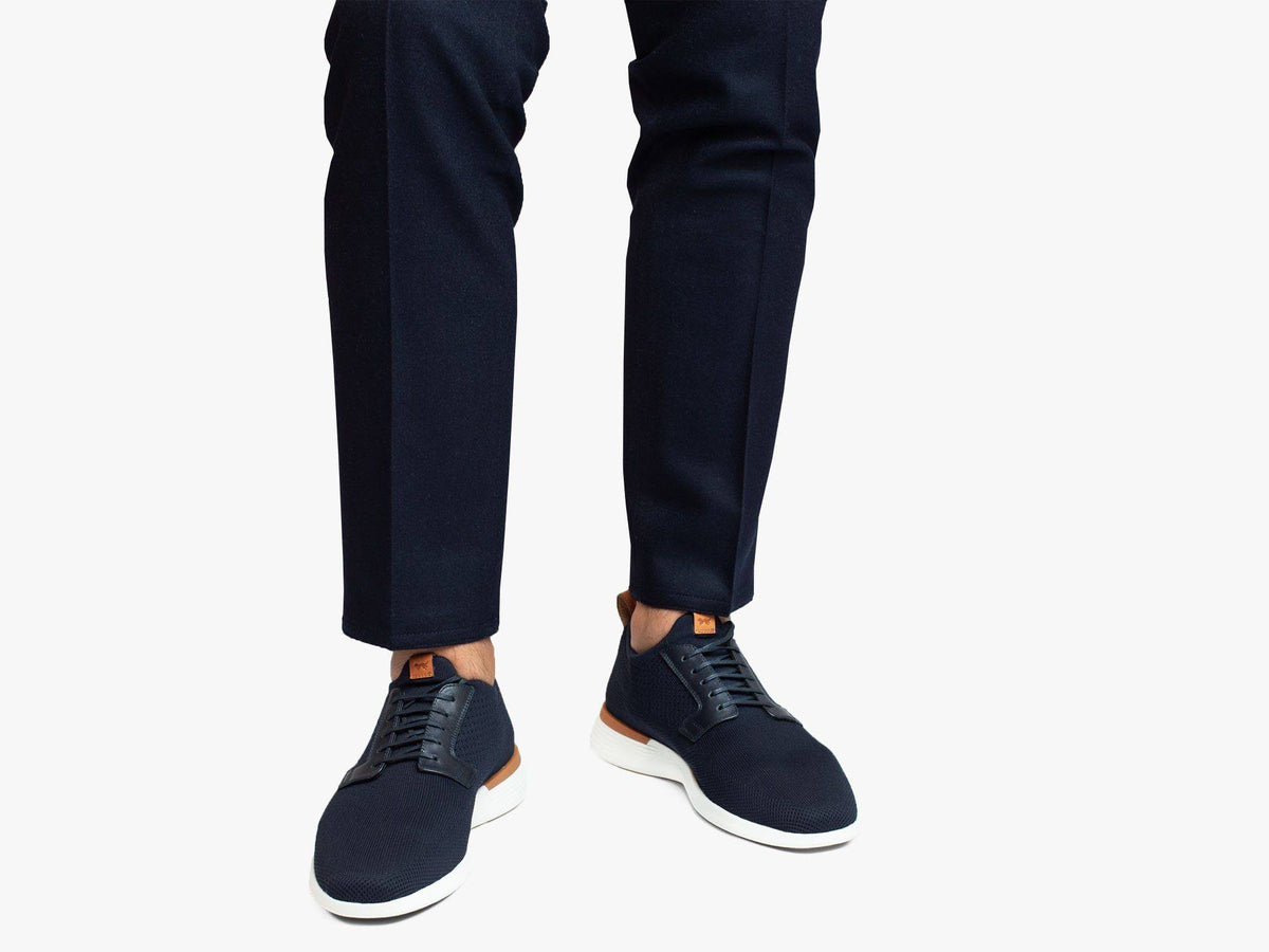 Black / White M 13 / W 15 Shoes Q2433