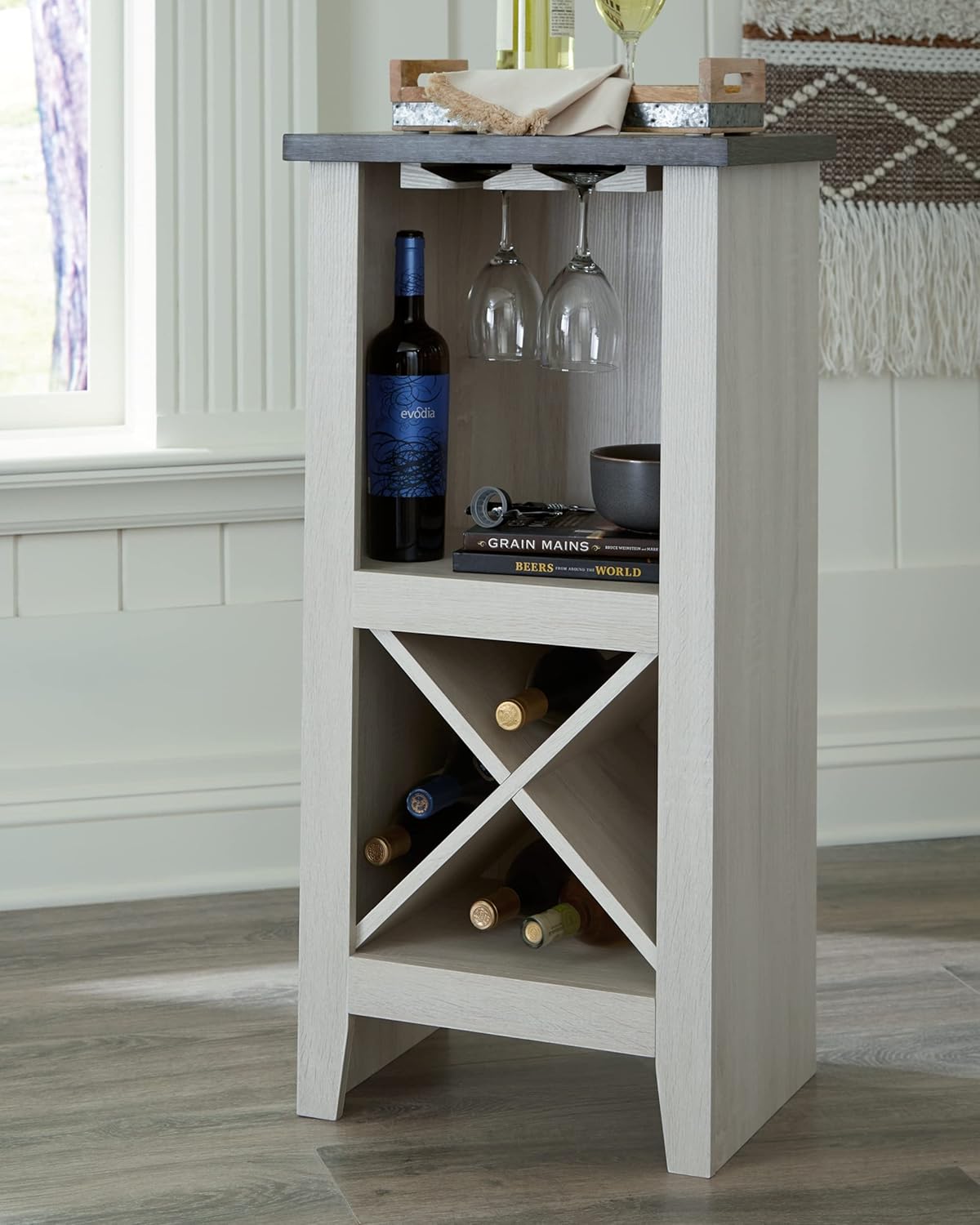 White Cabinet R1893