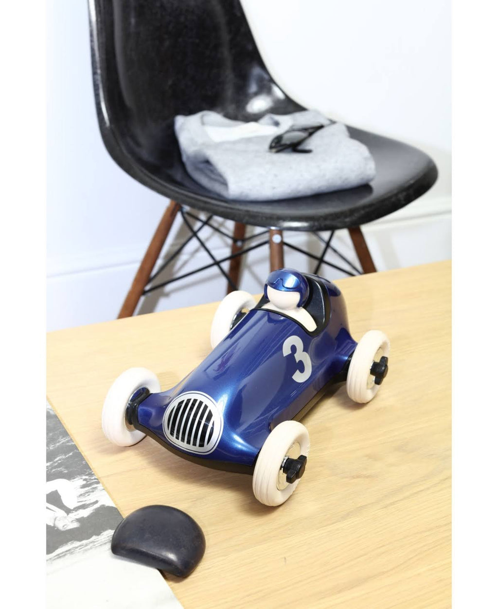 Blue Race Car P620464