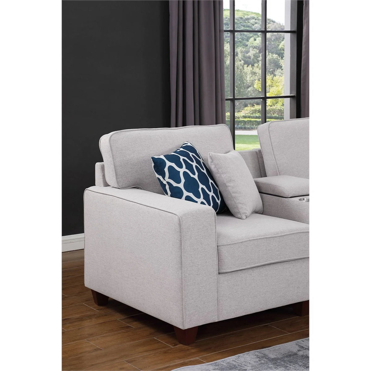 Light Gray Linen Fabric Upholstered Sectional P8068
